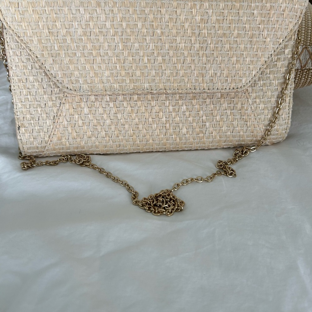 Elegant Cream Woven Chain Bag